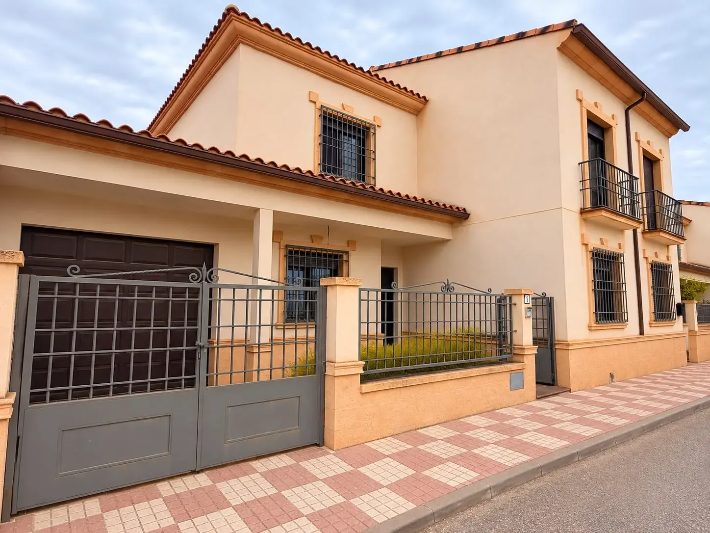 Habicasa Inmobiliaria. Inmobiliarias en Coslada.