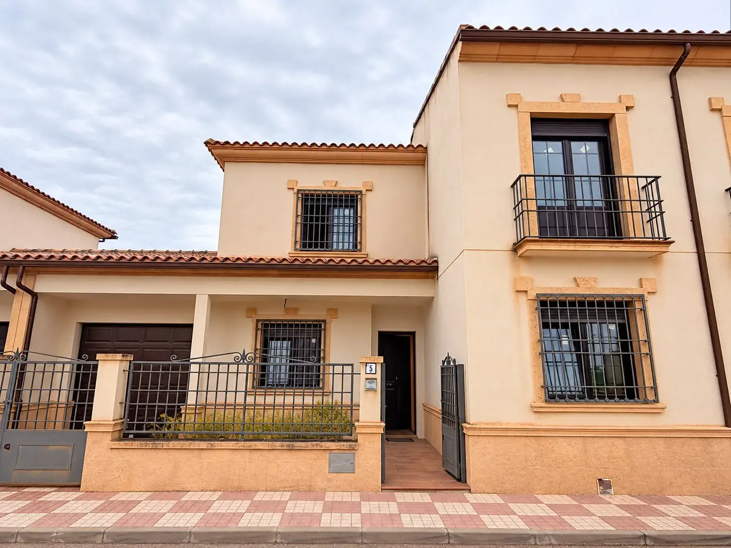 Habicasa Inmobiliaria. Inmobiliarias en Coslada.